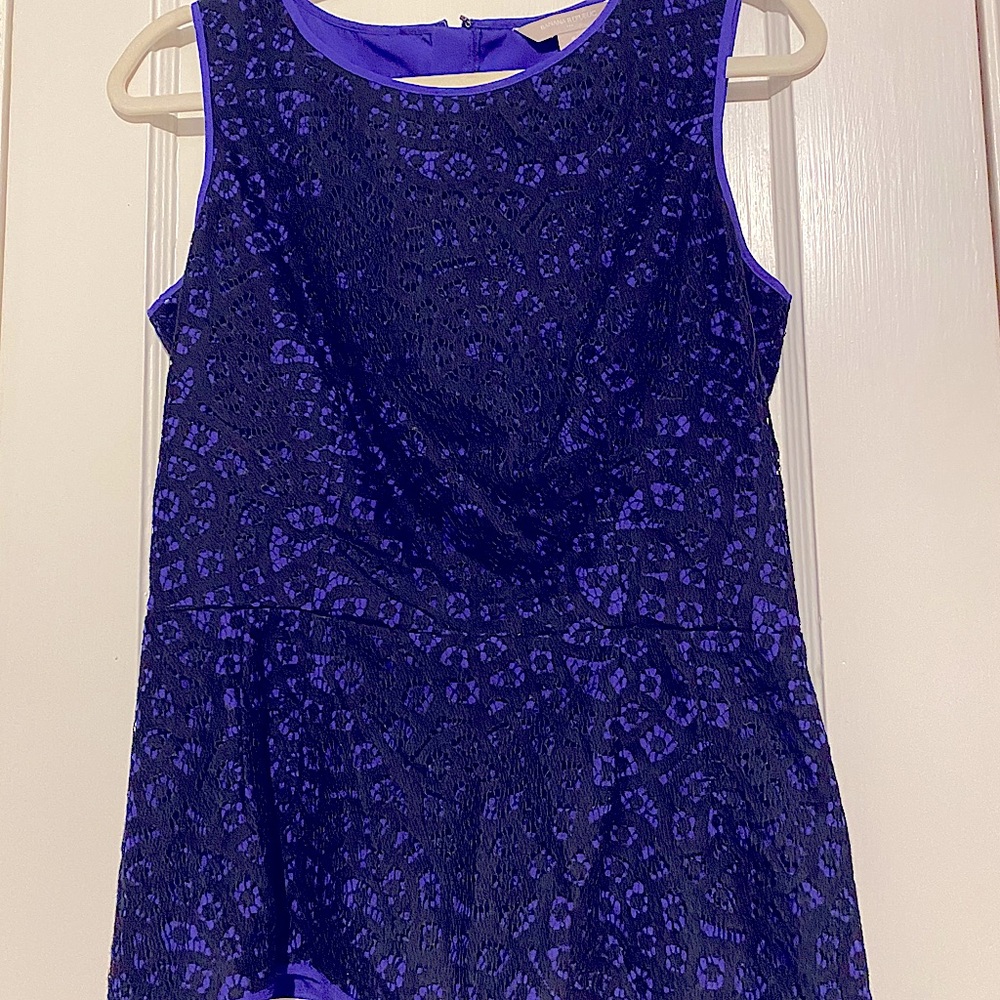 Banana Republic Sleeveless Lace Blouse